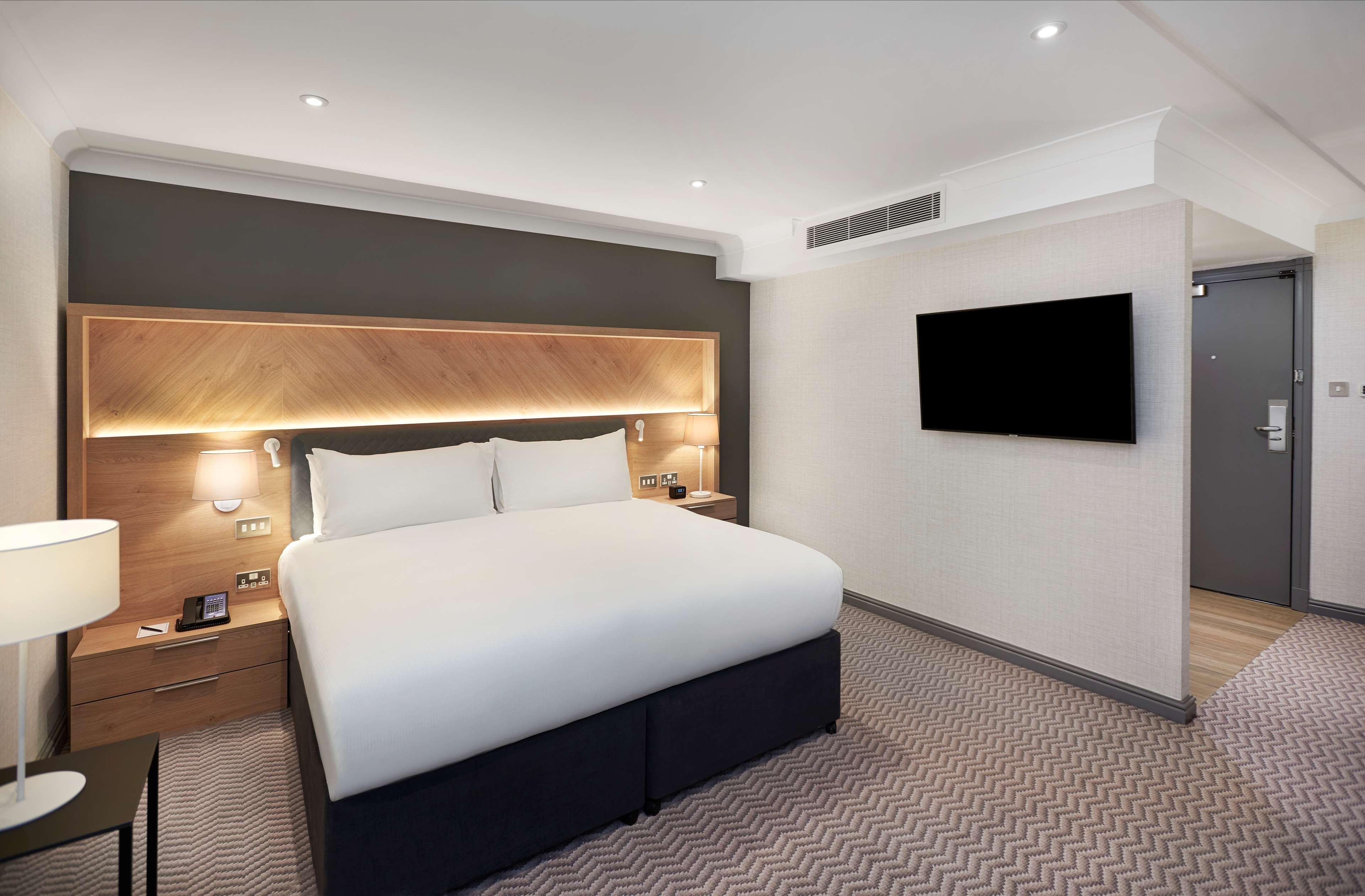Hilton London Croydon Hotel Bagian luar foto