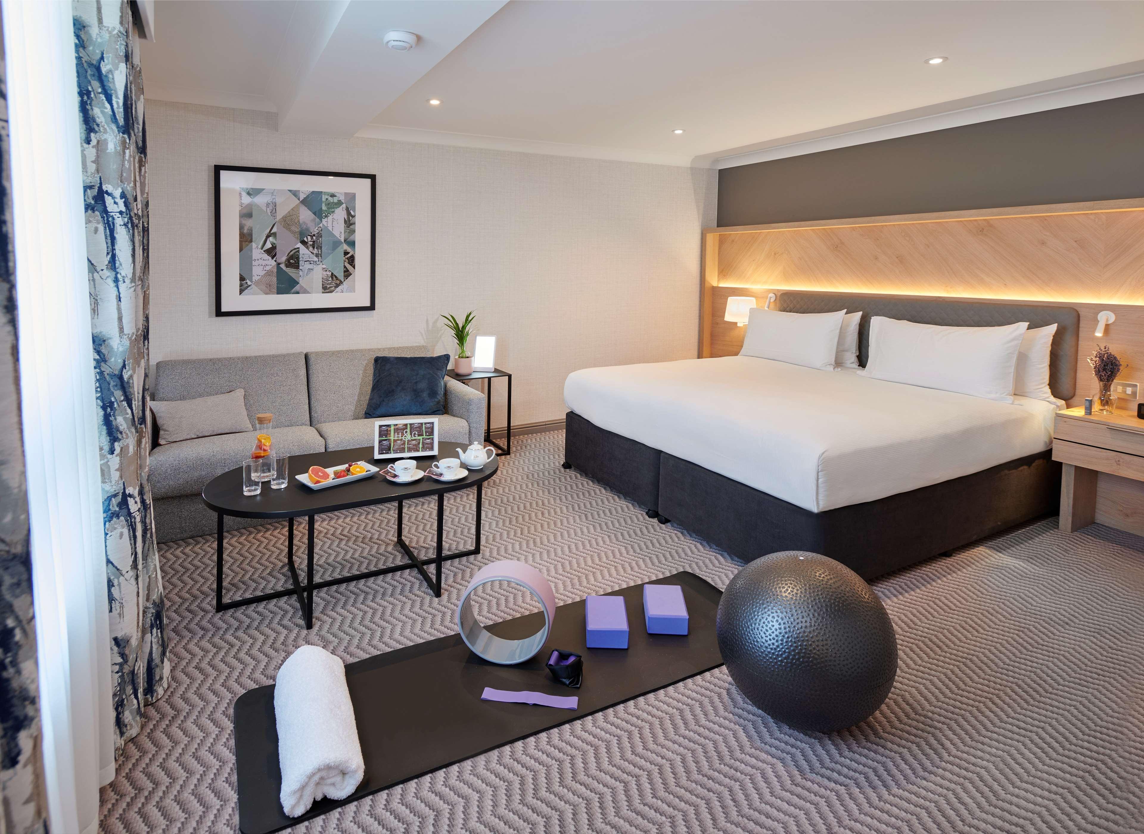 Hilton London Croydon Hotel Bagian luar foto