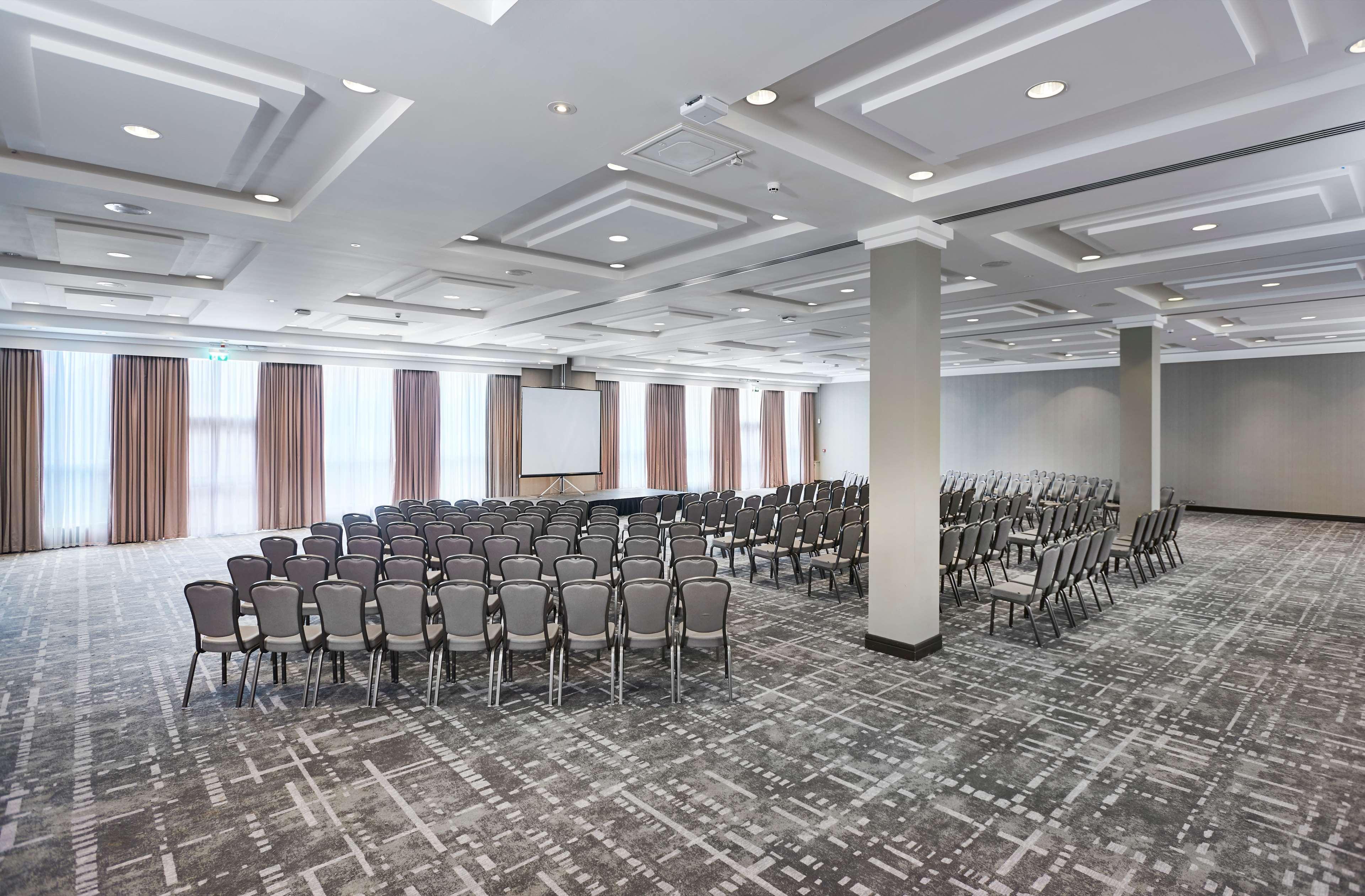 Hilton London Croydon Hotel Bagian luar foto