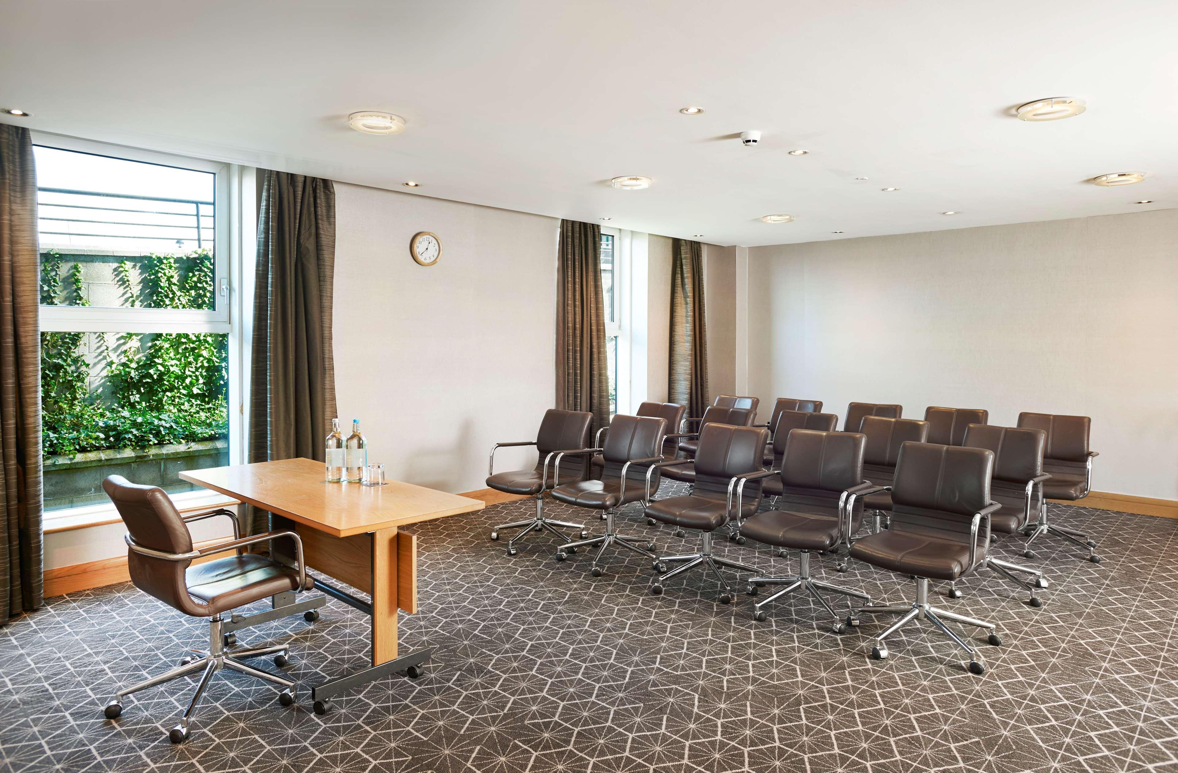 Hilton London Croydon Hotel Bagian luar foto