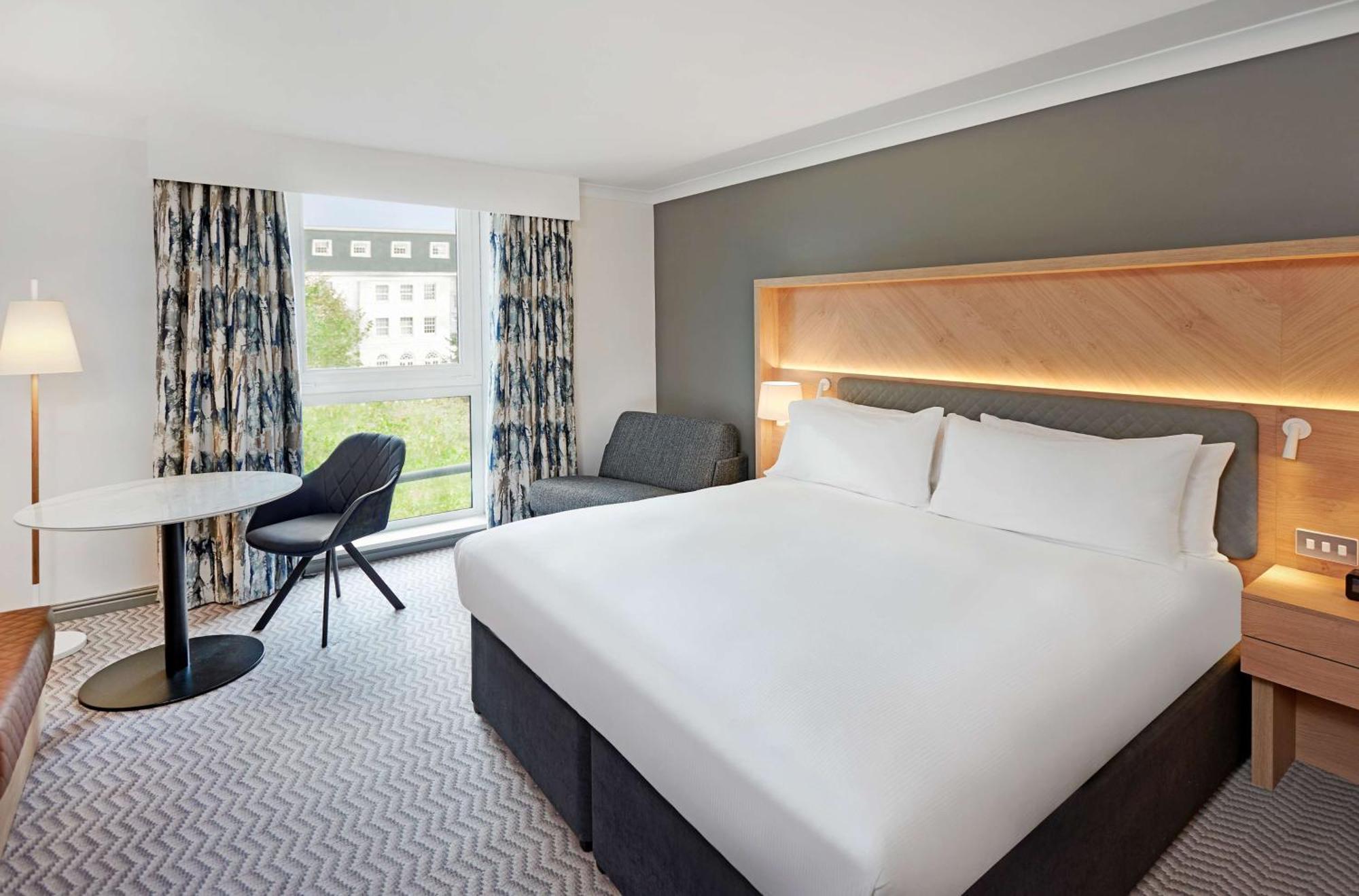 Hilton London Croydon Hotel Bagian luar foto