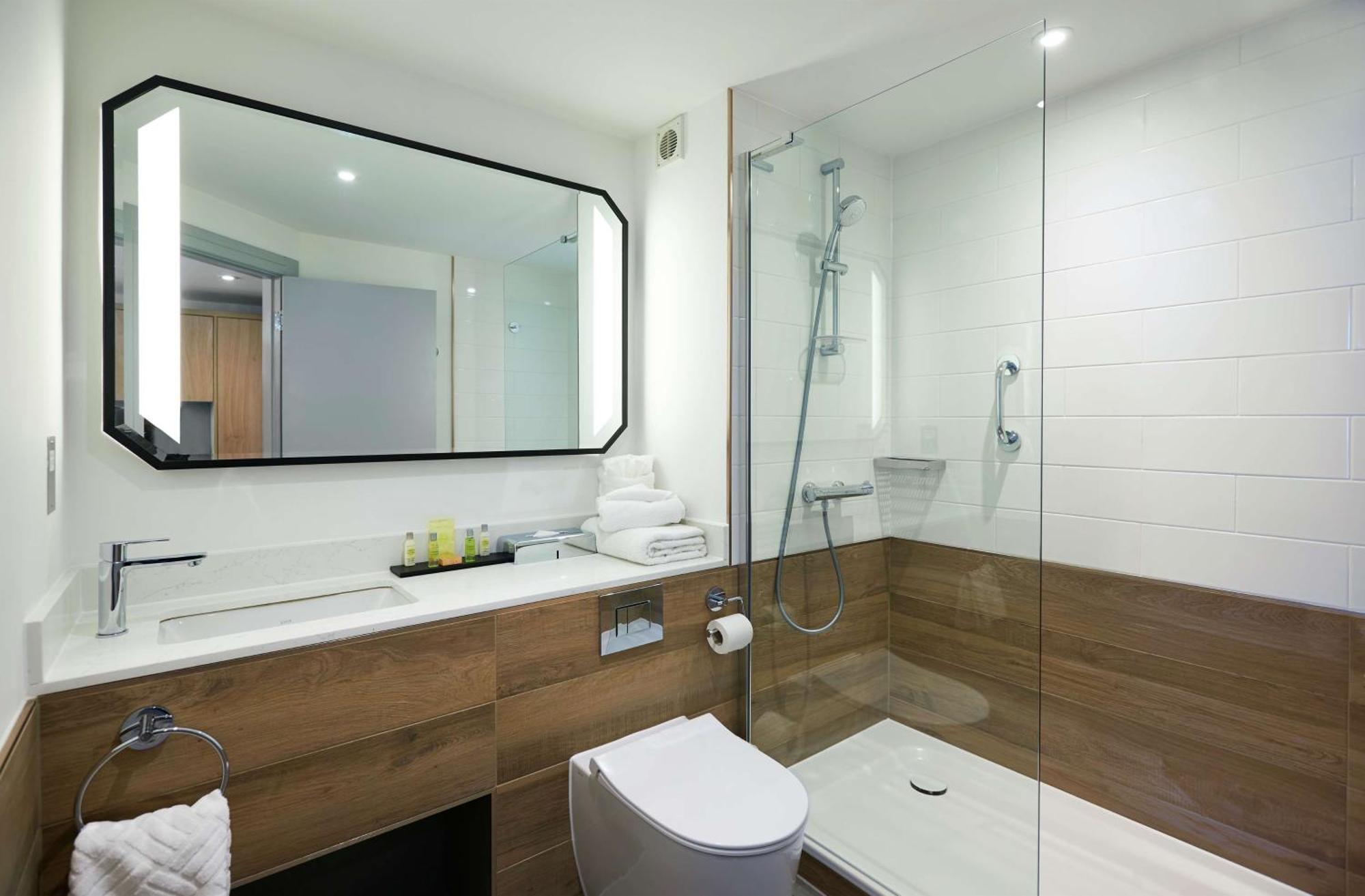 Hilton London Croydon Hotel Bagian luar foto